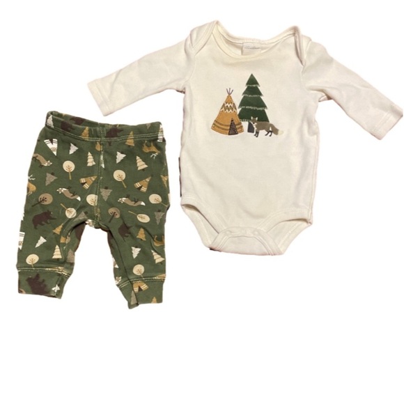 Newborn Starting Out 2-piece green & cream matching pant & shirt set - Picture 1 of 10